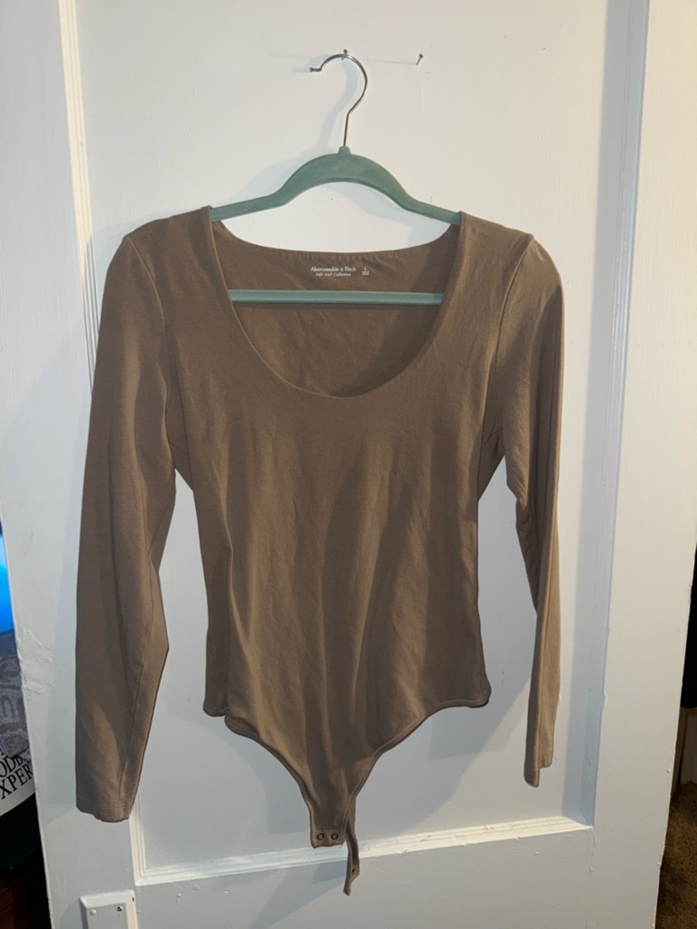 Abercrombie & Fitch Long-Sleeve Scoop-Neck Bodysuit in Taupe